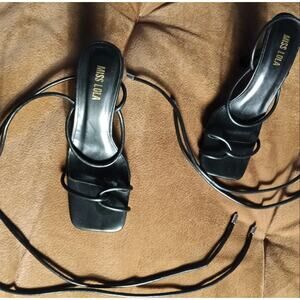 Miss Lola Black Lace Shoes 9"
